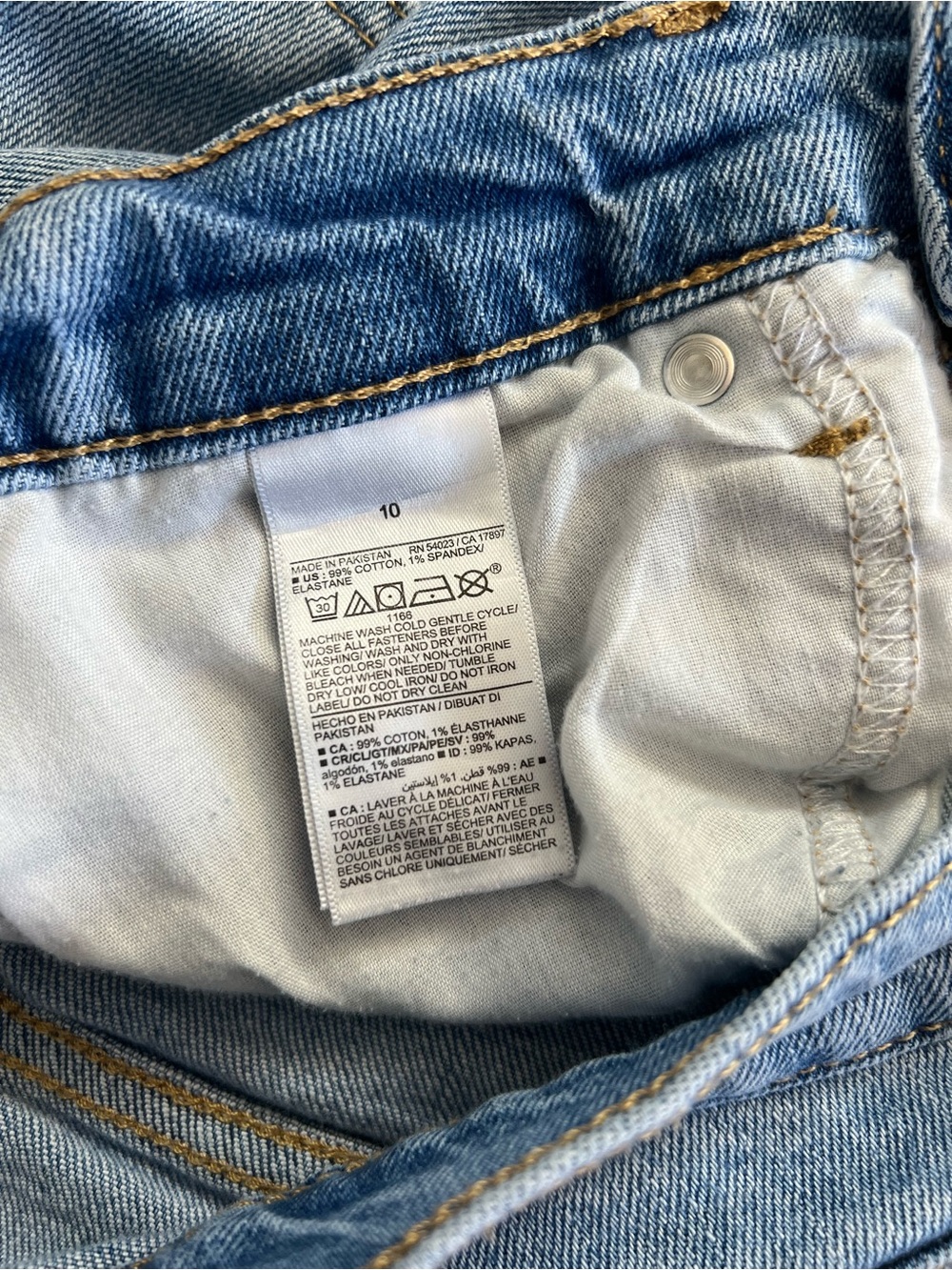 Old Navy Sky-Hi Straight Jeans Womens 10 Blue Distressed Button Fly Raw Hem - Picture 14 of 14